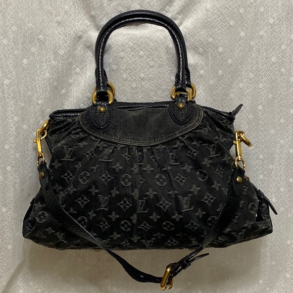 Louis Vuitton Handbags - Louis Vuitton Neo Cabby MM 2 Way Shoulder Bag